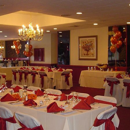 Ramada By Wyndham Watertown Thousand Buitenkant foto